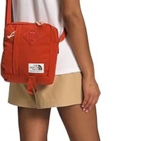 THE NORTH FACE Berkeley Crossbody Bag, Rusted Bronze/Dusty Coral Orange, One Siz - Picture 3 of 4